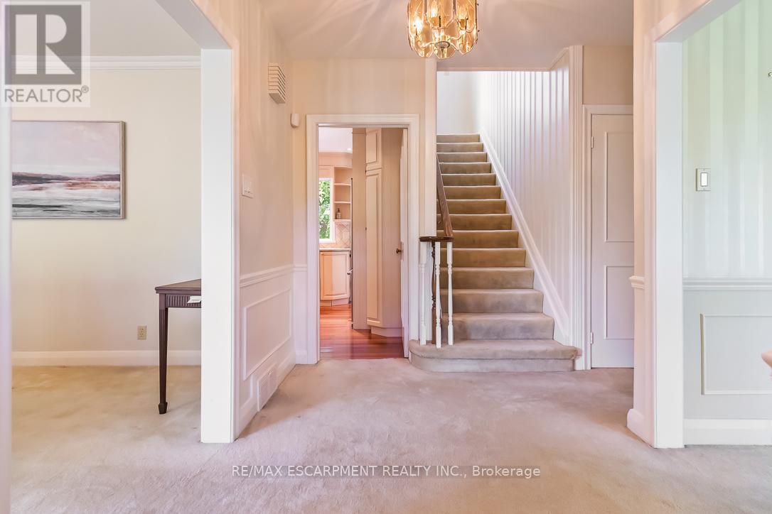 Property at 1735 SUNNINGDALE BEND image 5
