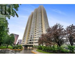 1702 - 8 LISA STREET, Brampton, Ontario