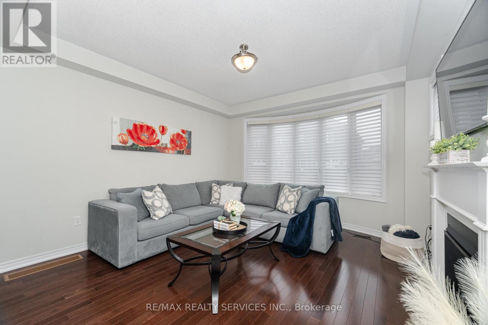 42 Abigail Crescent, Caledon, Ontario  L7L 2J3 - Photo 15 - W12169920
