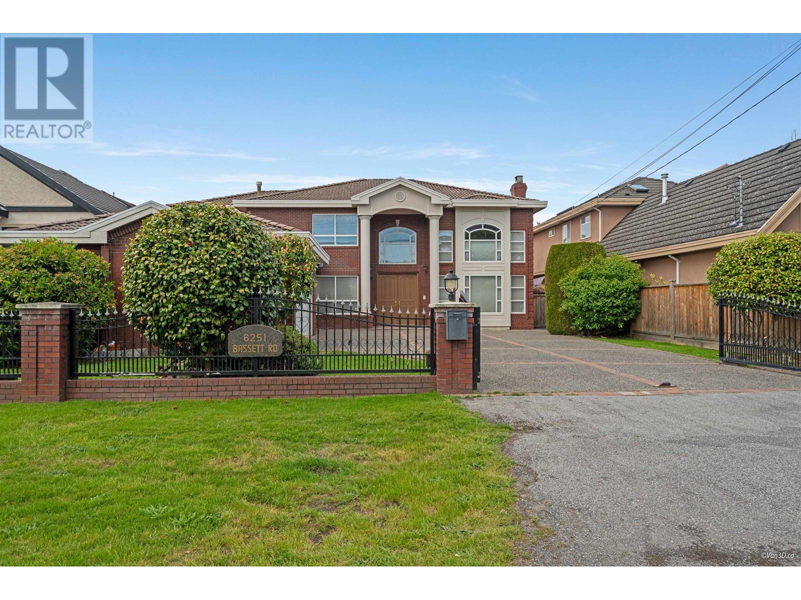 6251 Bassett Road, Richmond, British Columbia  V7C 2Y3 - Photo 2 - R3005956
