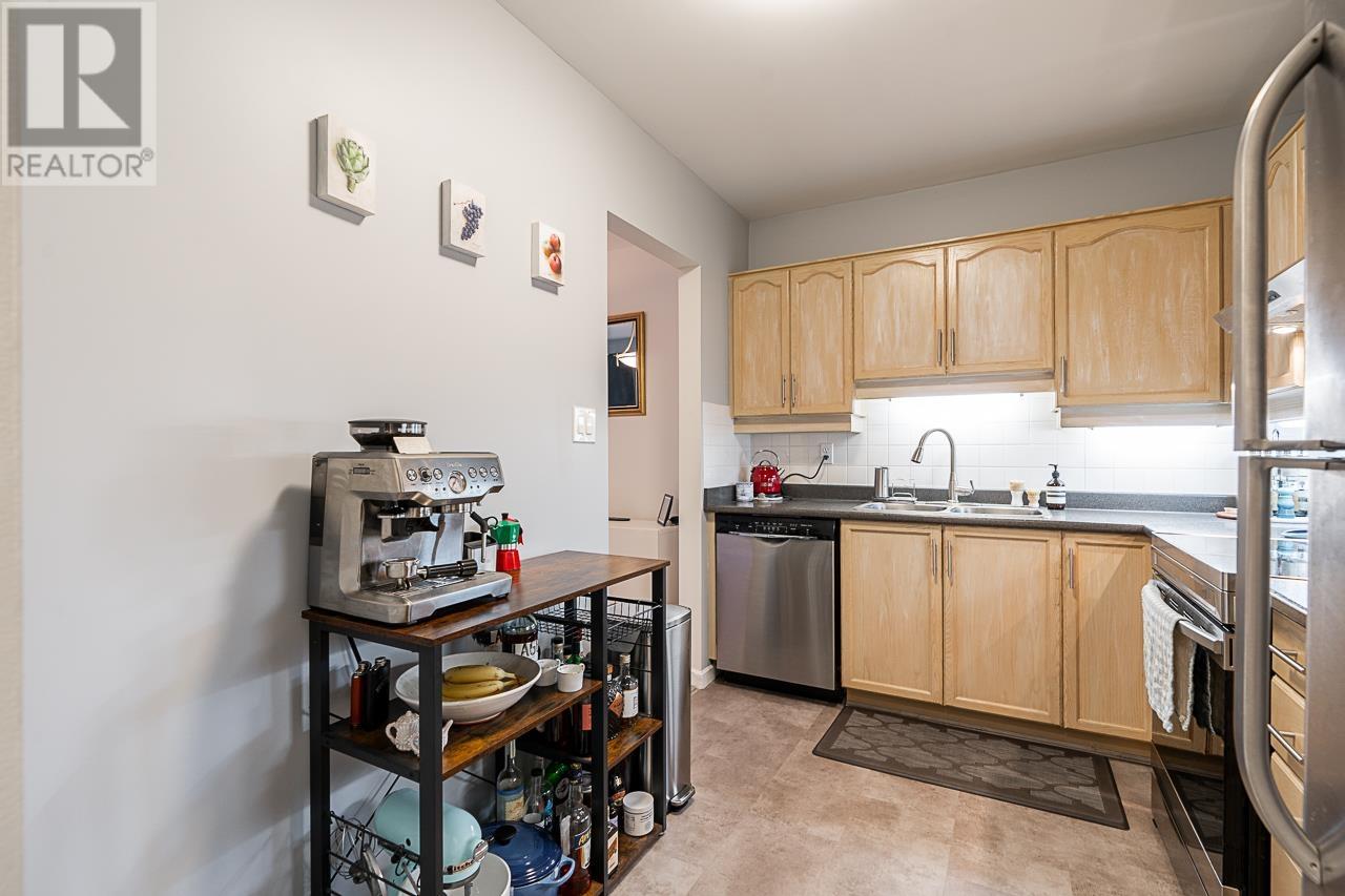 206 6742 Station Hill Court, Burnaby, British Columbia  V3N 4V2 - Photo 4 - R3006483
