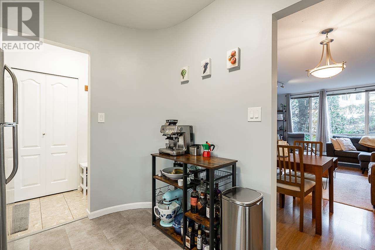 206 6742 Station Hill Court, Burnaby, British Columbia  V3N 4V2 - Photo 6 - R3006483