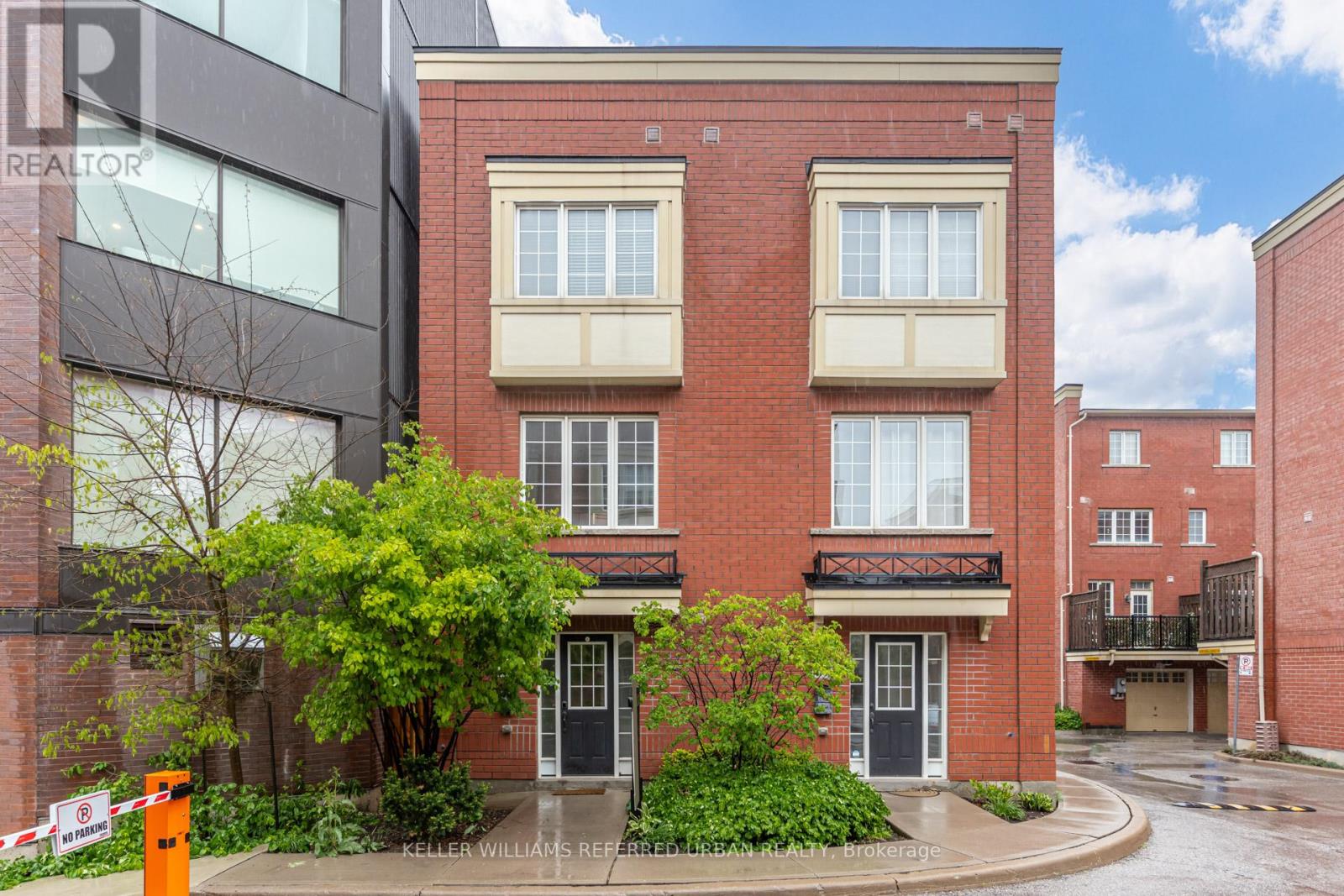 68 Raffeix Lane, Toronto, Ontario  M5A 3P1 - Photo 2 - C12162790
