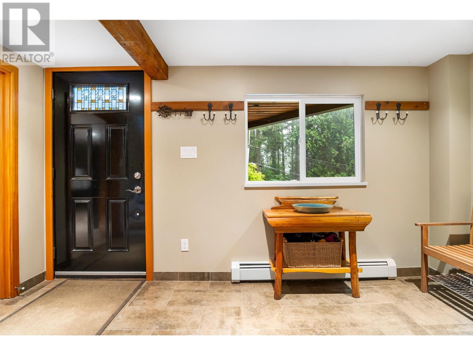 Property at 2591 CALEDONIA AVENUE image 4