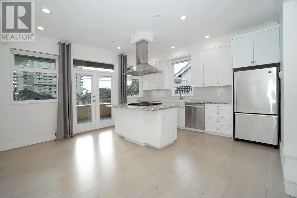 2376 Marine Drive, West Vancouver, British Columbia V7S 1C6 - Photo 3 - R3006462