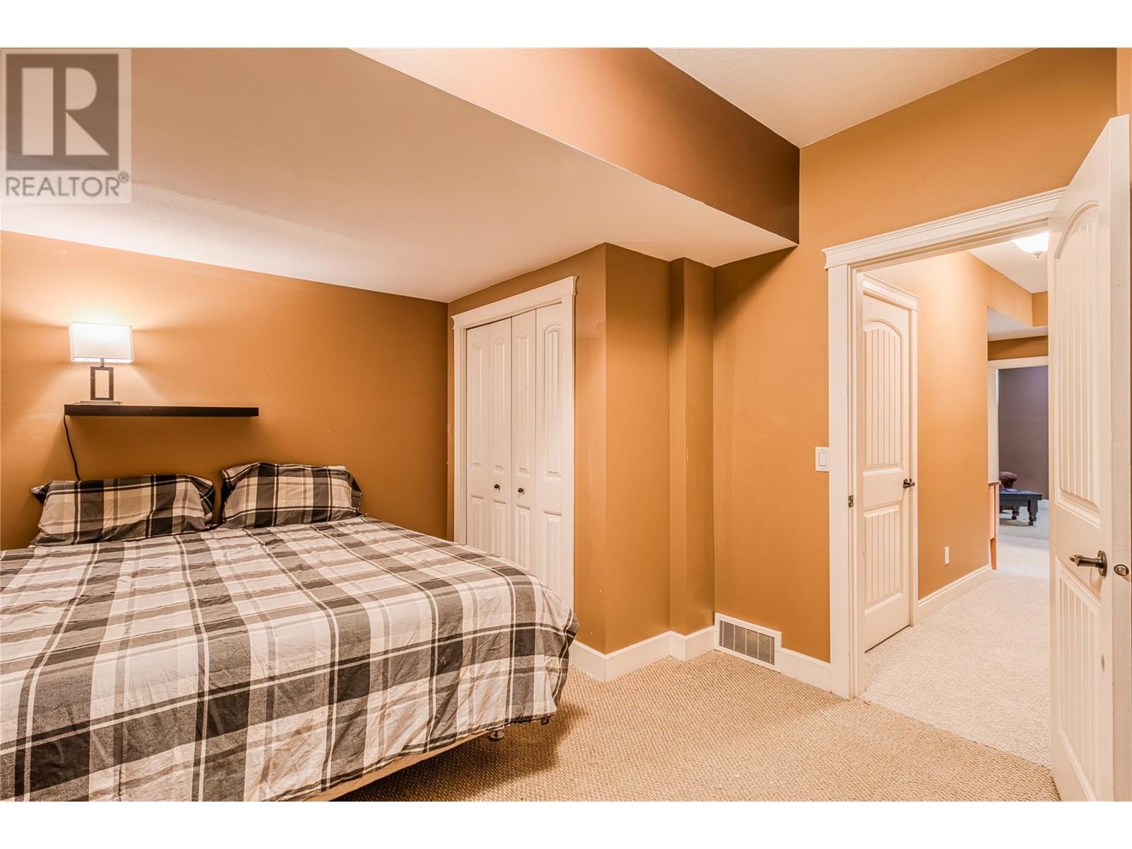 1084 Hume Avenue, Kelowna, British Columbia  V1P 1P2 - Photo 38 - 10348652