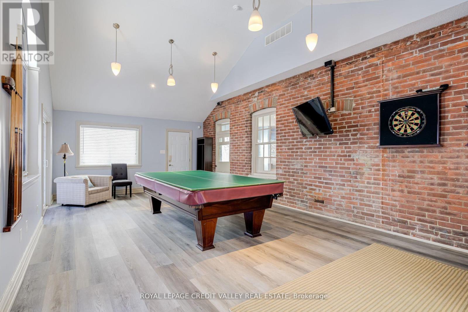 131 Ridge Road, Hamilton, Ontario  L6J 2W1 - Photo 10 - X12169936