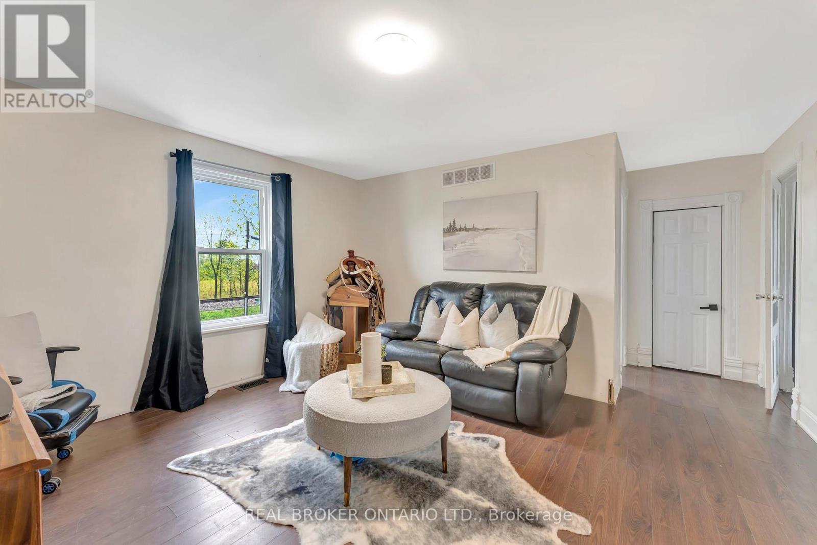 16 John Street, Haldimand, Ontario  N0A 1H0 - Photo 24 - X12169947