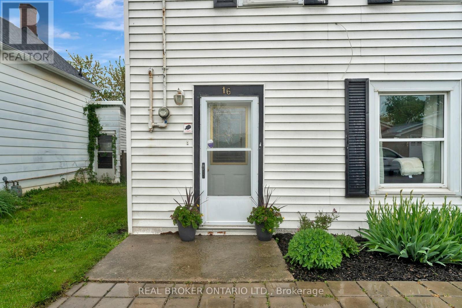 16 John Street, Haldimand, Ontario  N0A 1H0 - Photo 6 - X12169947