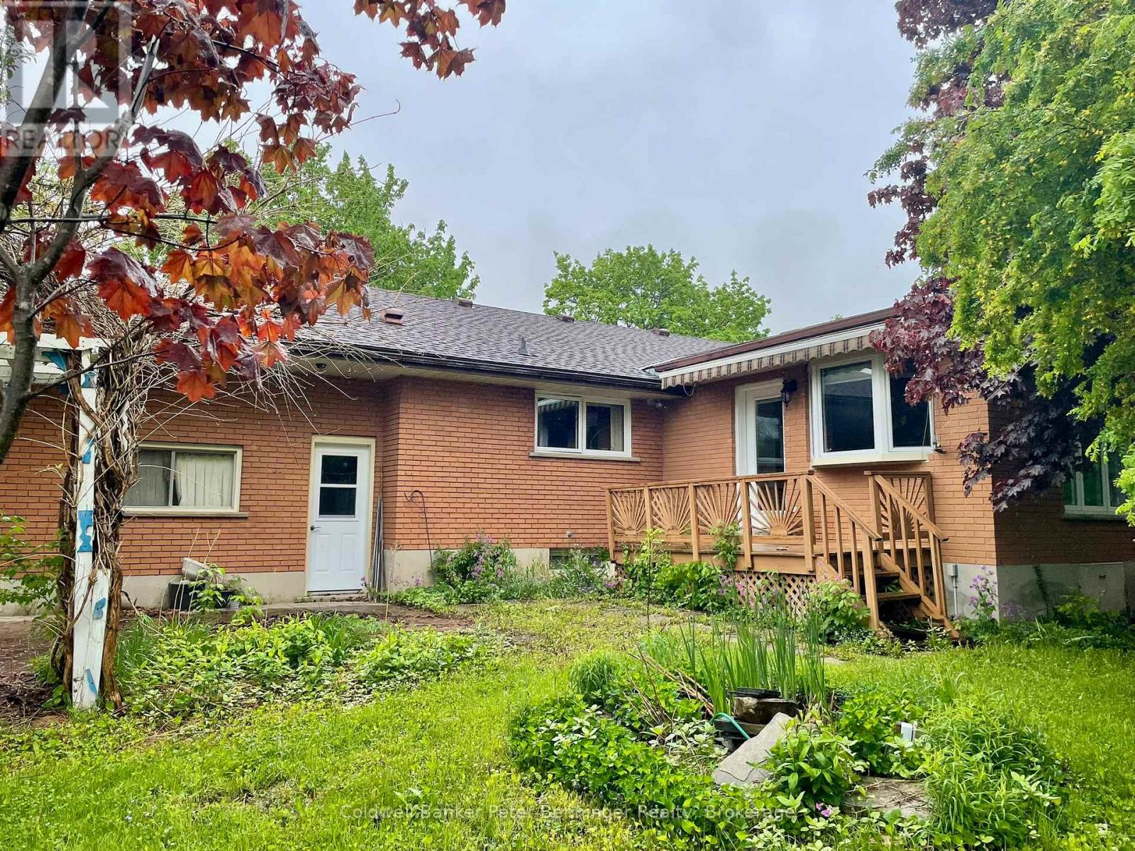 11 Park Street, Brockton, Ontario  N0G 2V0 - Photo 26 - X12169965