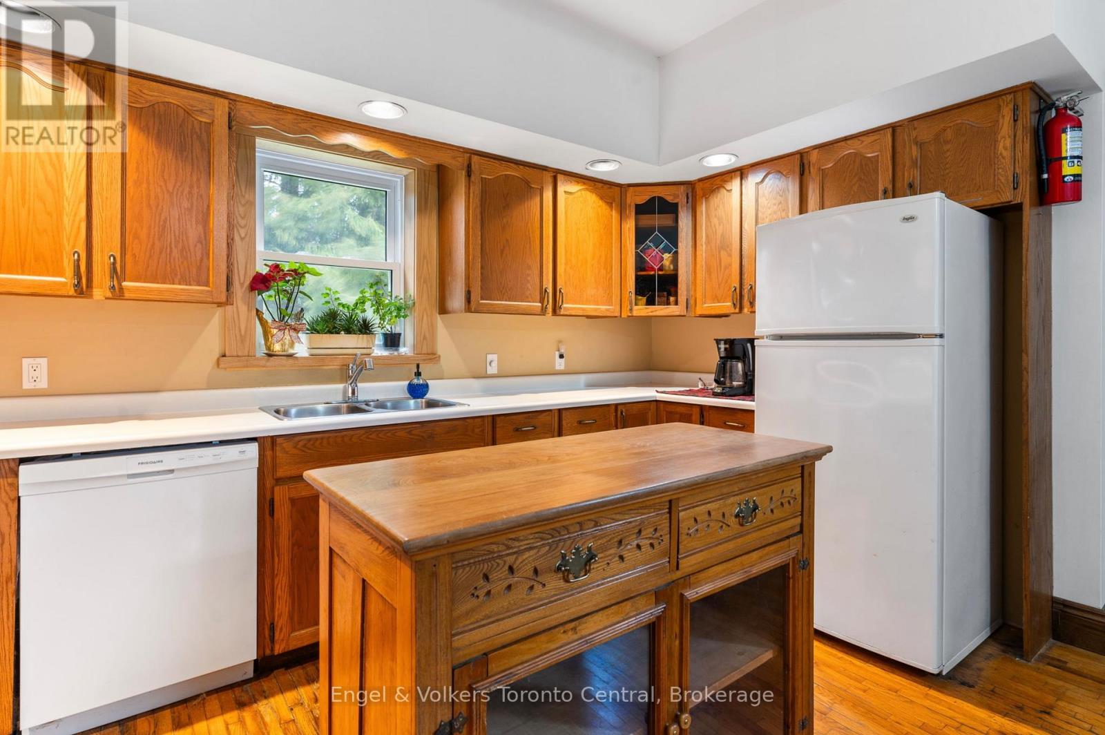 145693 Grey Rd 12 Road, Meaford, Ontario  N4L 1W5 - Photo 5 - X12170018