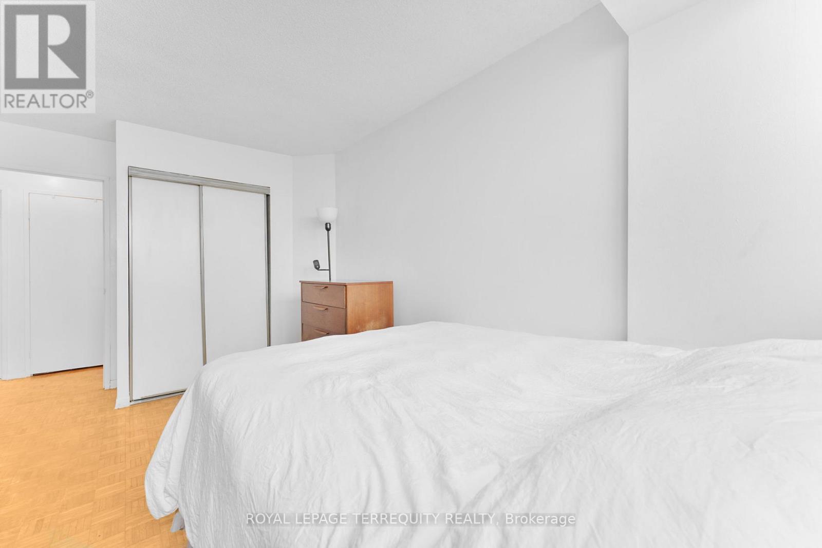 1702 - 8 Lisa Street, Brampton, Ontario  L6T 4S6 - Photo 15 - W12169910