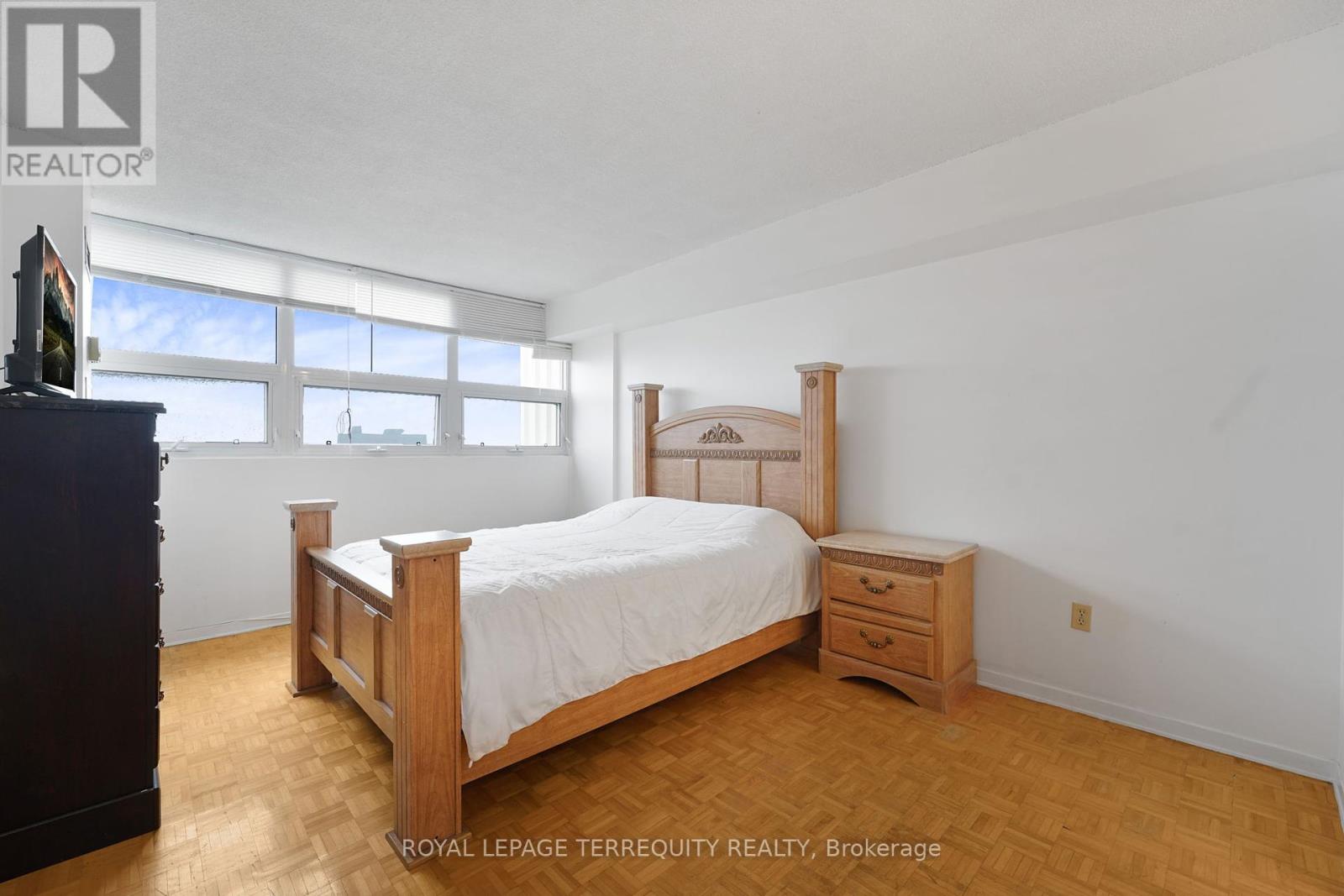1702 - 8 Lisa Street, Brampton, Ontario  L6T 4S6 - Photo 17 - W12169910