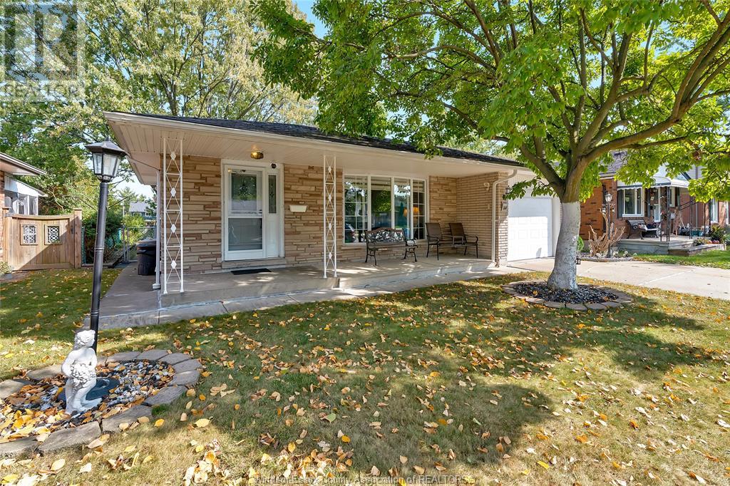 2664 Rivard Avenue, Windsor, Ontario  N8T 2H5 - Photo 3 - 25012945