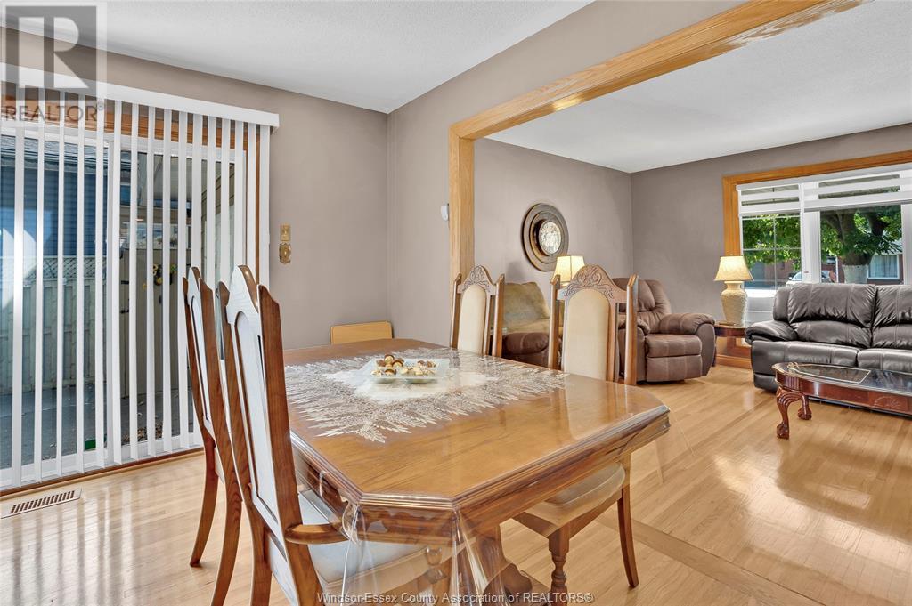 2664 Rivard Avenue, Windsor, Ontario  N8T 2H5 - Photo 8 - 25012945