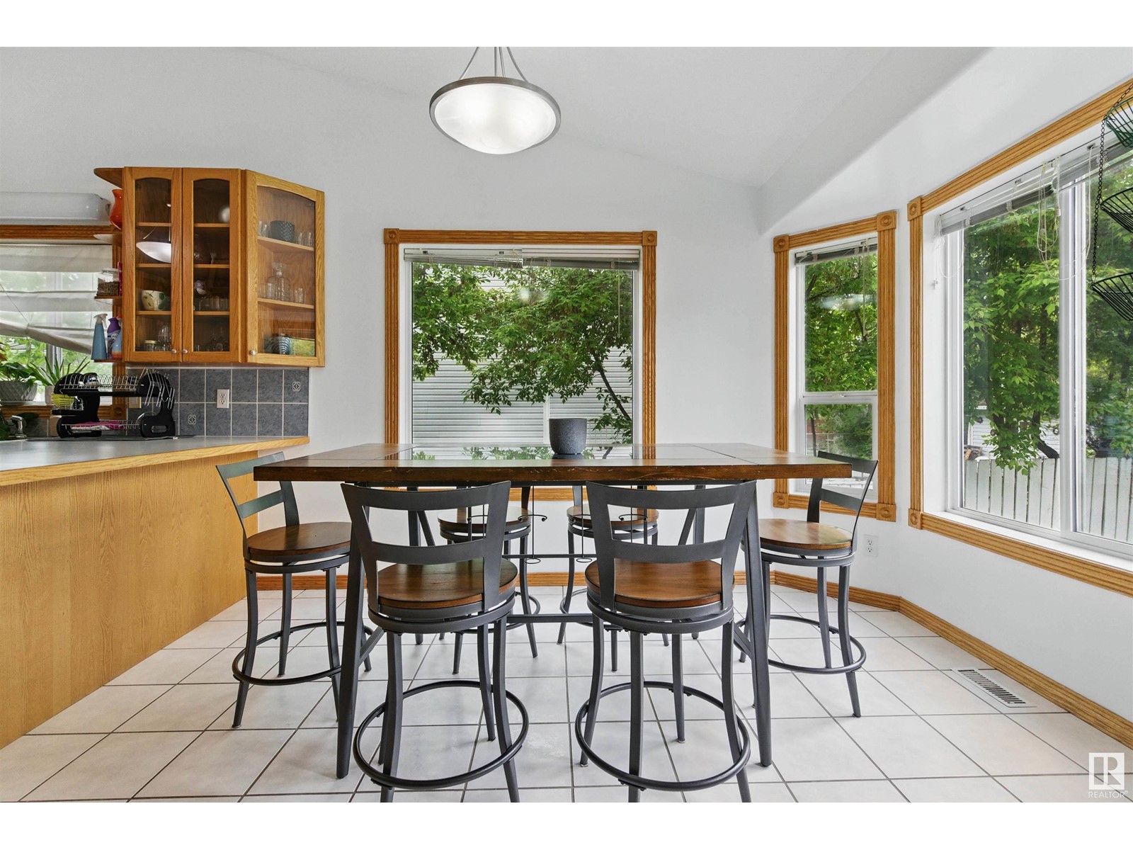 9716 160 St Nw, Edmonton, Alberta  T5P 3C8 - Photo 11 - E4438210