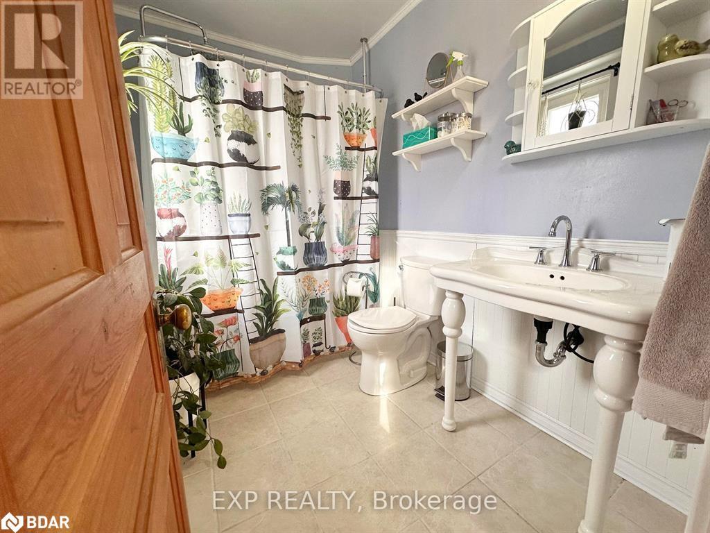 12 Elizabeth Street W, Creemore, Ontario  L0M 1G0 - Photo 30 - 40733040