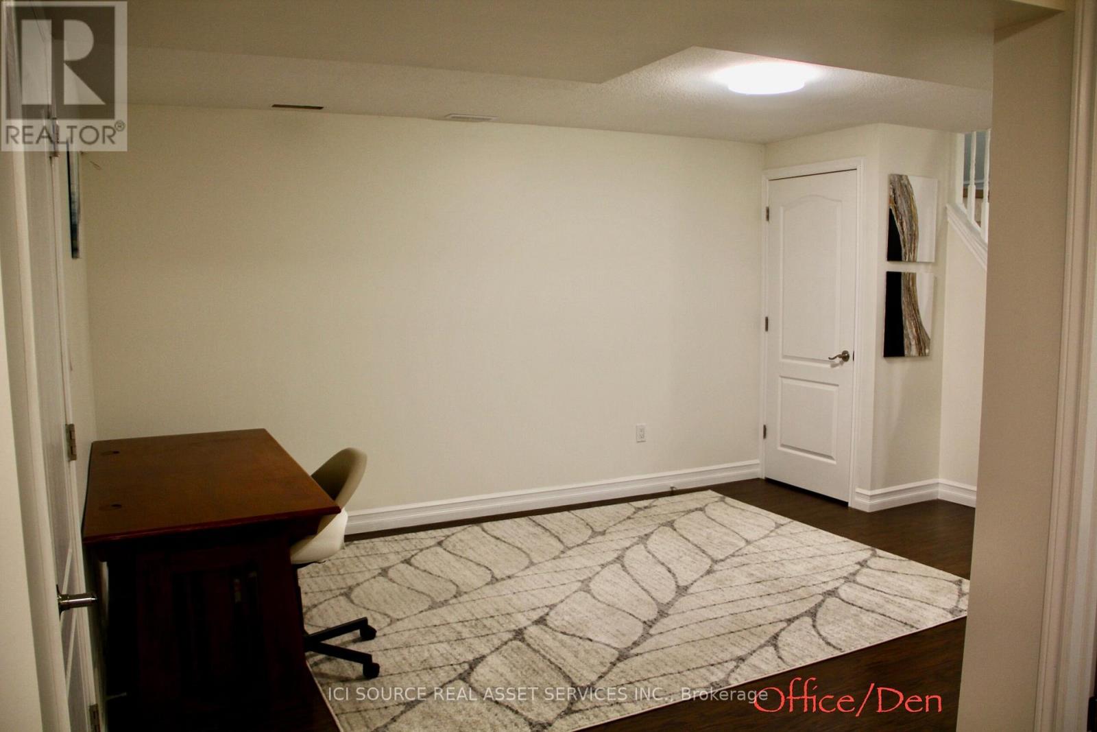 Lower Unit - 27 Brenlyn Court, Hamilton, Ontario  L9C 4N8 - Photo 11 - X12169169