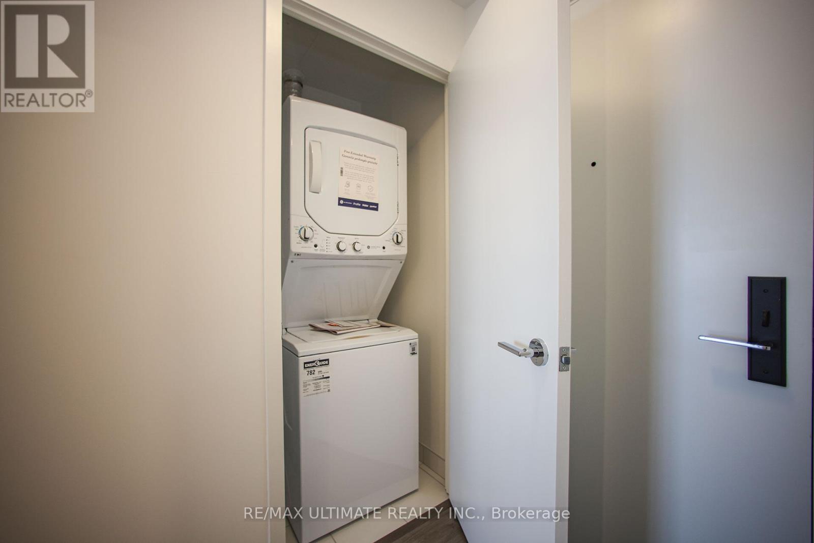 816 - 285 Dufferin Street, Toronto, Ontario  M2J 3X6 - Photo 16 - W12169439
