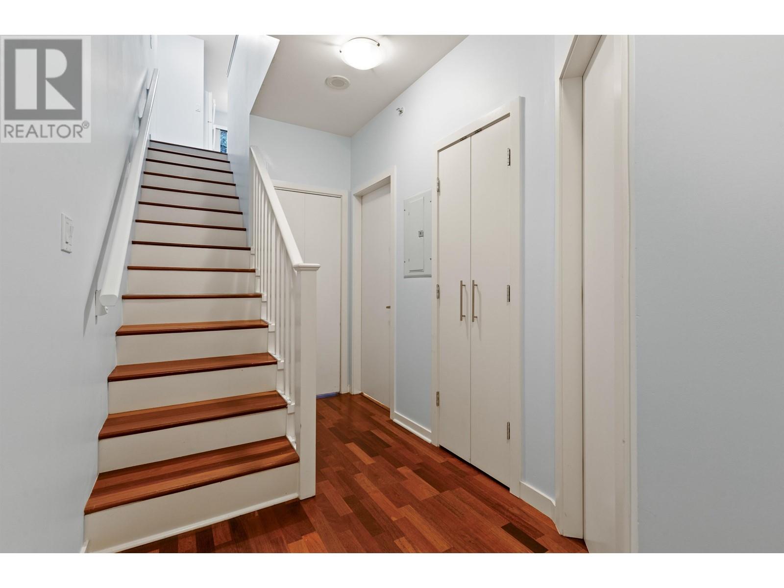 Property at 975 BEATTY STREET image 2