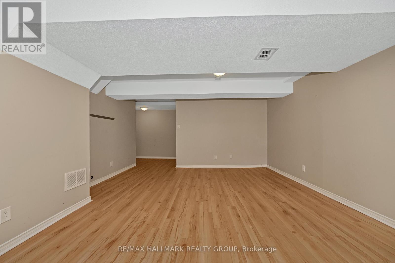 247 Pickford Drive, Ottawa, Ontario  K2L 2C6 - Photo 26 - X12169962