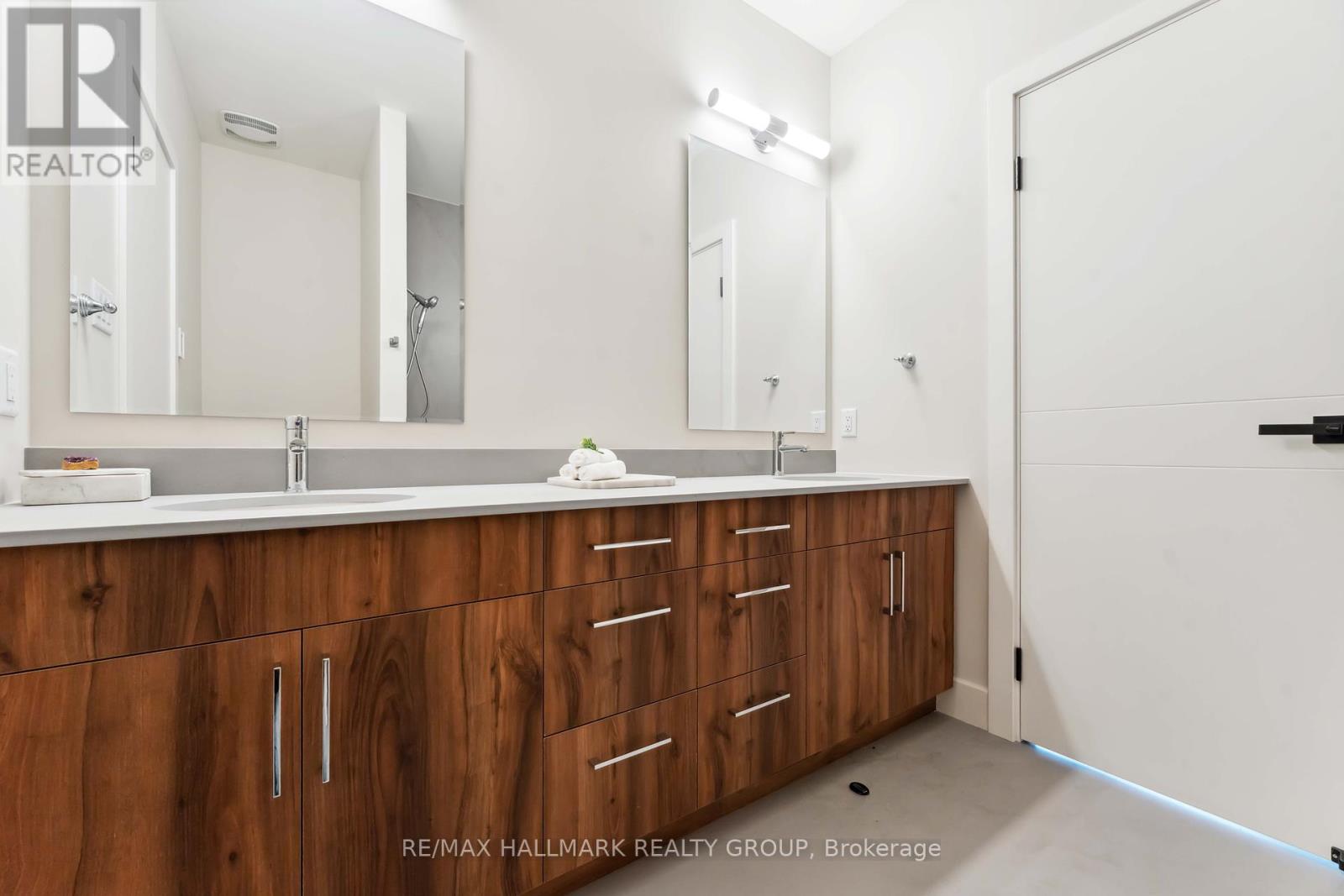 108 Theberge Private, Ottawa, Ontario  K2G 4T1 - Photo 23 - X12169997