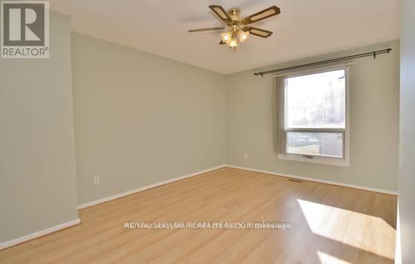 73 - 1957 Stonehenge Crescent E, Ottawa, Ontario  K1B 4N7 - Photo 11 - X12170031