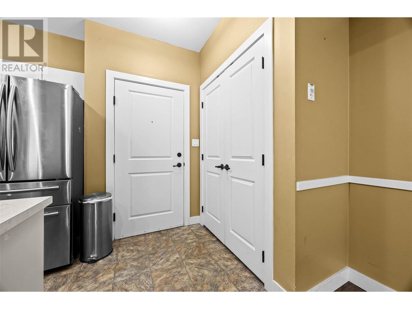 5170 Dallas Drive Unit# 304, Kamloops, British Columbia  V2C 0C7 - Photo 3 - 10342323