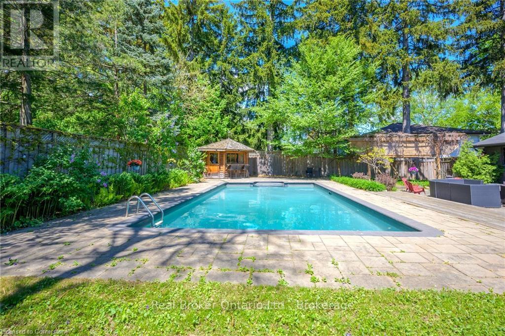 614 Gayne Boulevard, Burlington, Ontario  L7T 3V6 - Photo 4 - W12161998