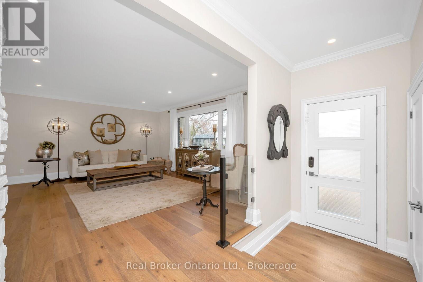 614 Gayne Boulevard, Burlington, Ontario  L7T 3V6 - Photo 7 - W12161998
