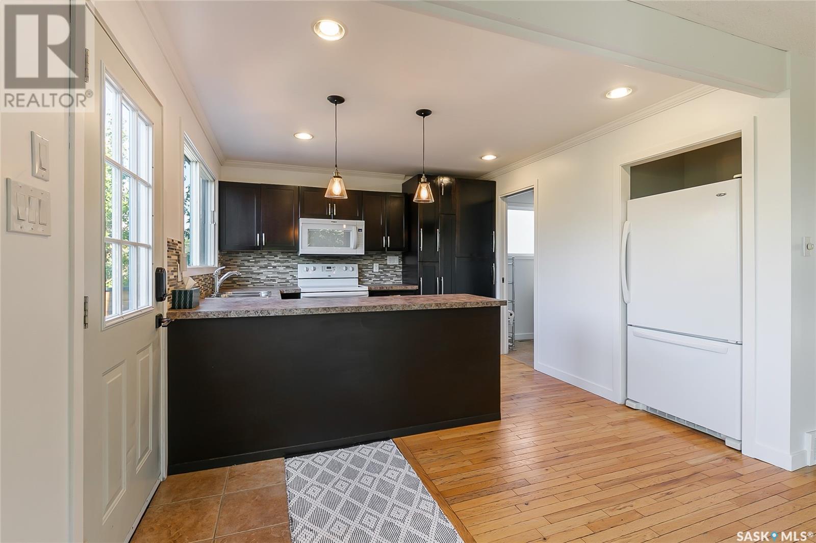 465 Macmurchy Avenue, Regina Beach, Saskatchewan  S0G 4C0 - Photo 4 - SK006967