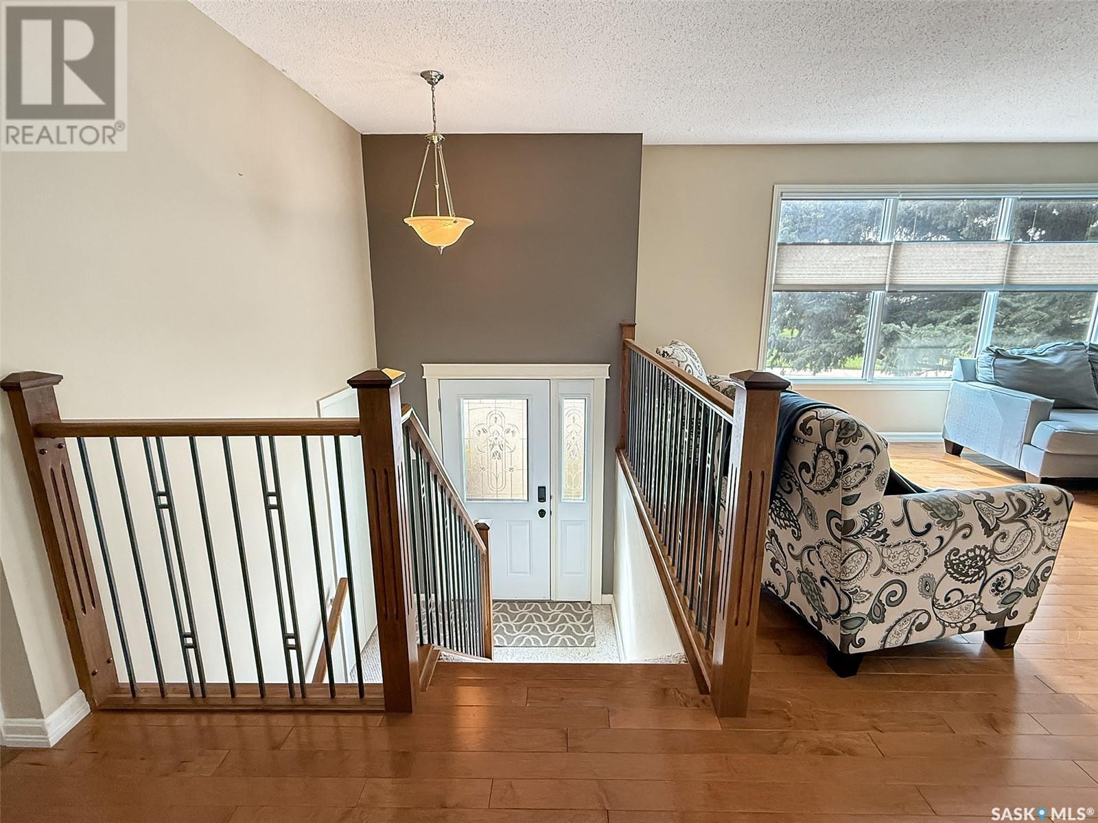 Property at 280 Battleford TRAIL image 2