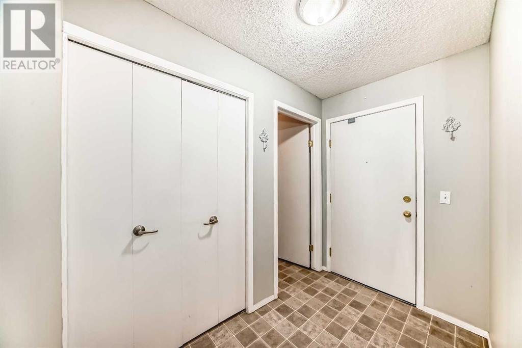 Property at 4107, 604 8 Street SW image 2