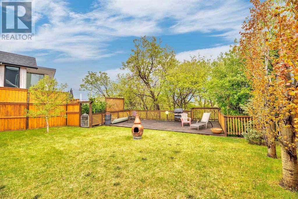 Property at 514 Scarboro Avenue SW image 4