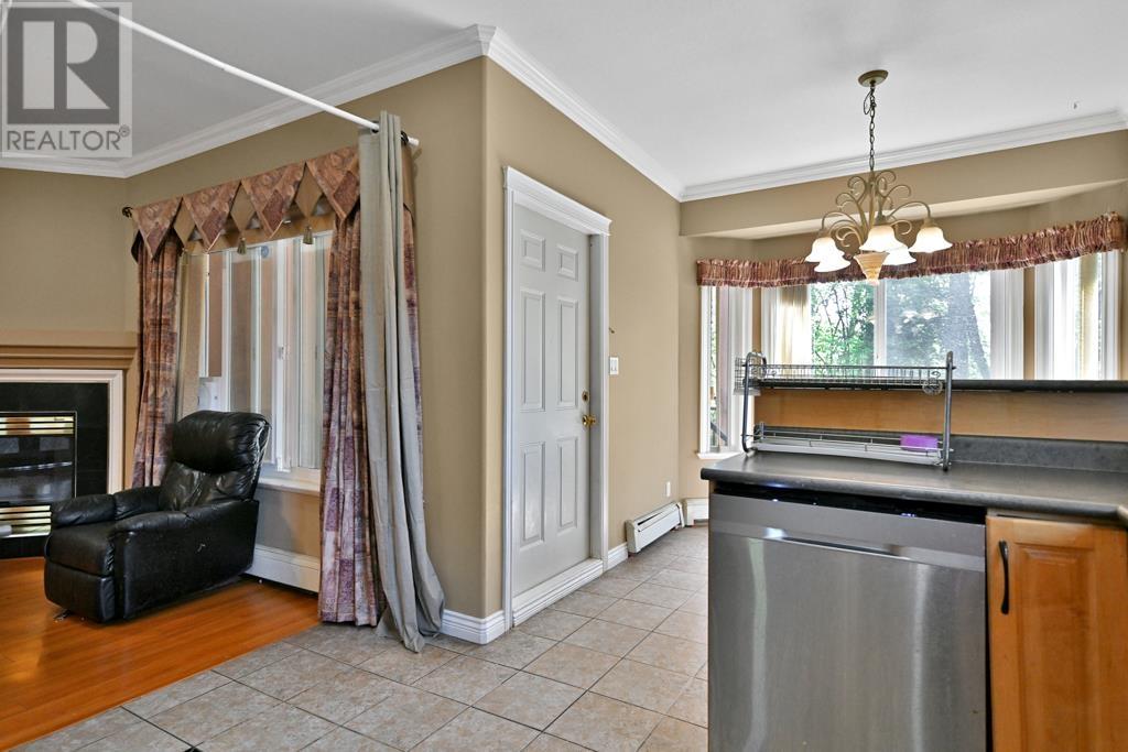 21008 Barker Avenue, Maple Ridge, British Columbia  V2X 8R6 - Photo 17 - R3006364