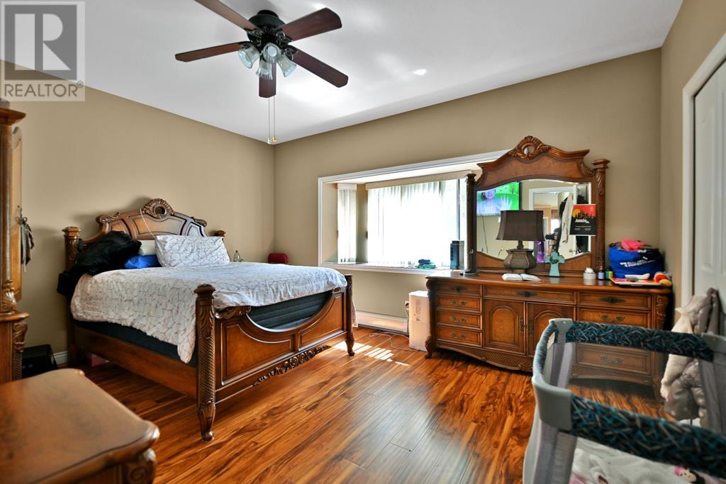21008 Barker Avenue, Maple Ridge, British Columbia  V2X 8R6 - Photo 11 - R3006364