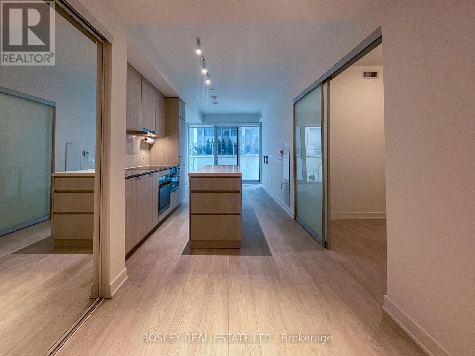 309 - 15 Queens Quay E, Toronto, Ontario  M5E 0C5 - Photo 1 - C12169959