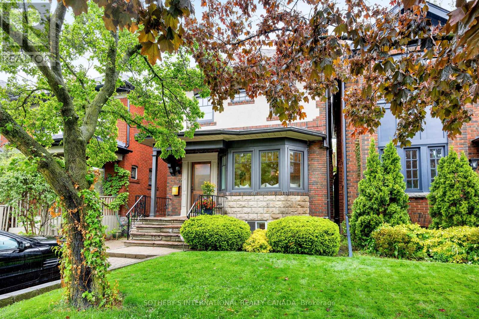 42 MCNAIRN AVENUE, Toronto, Ontario