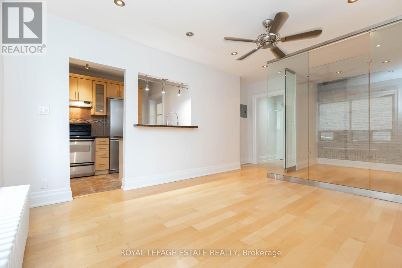 8 - 922 Bathurst Street, Toronto, Ontario  M5R 3G5 - Photo 11 - C12170033