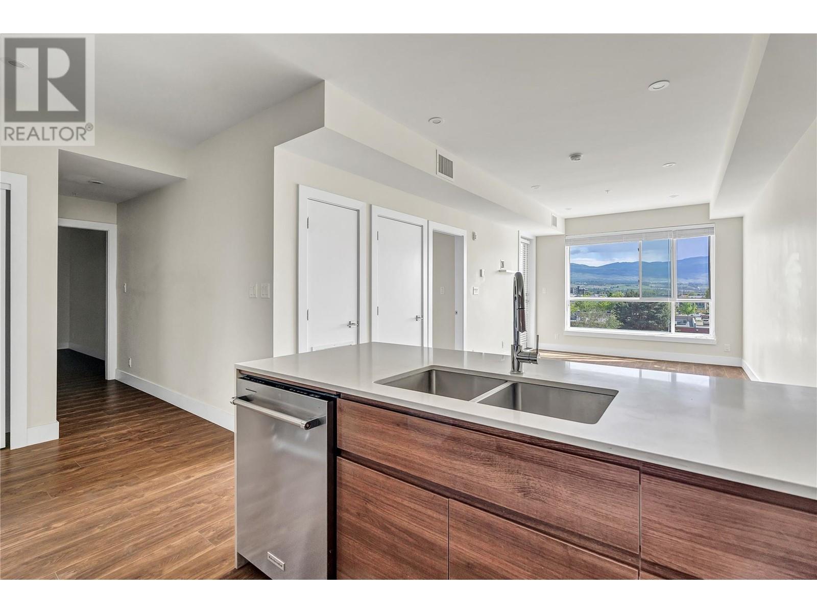 1925 Enterprise Way Unit# 412, Kelowna, British Columbia  V1Y 0J8 - Photo 4 - 10348865