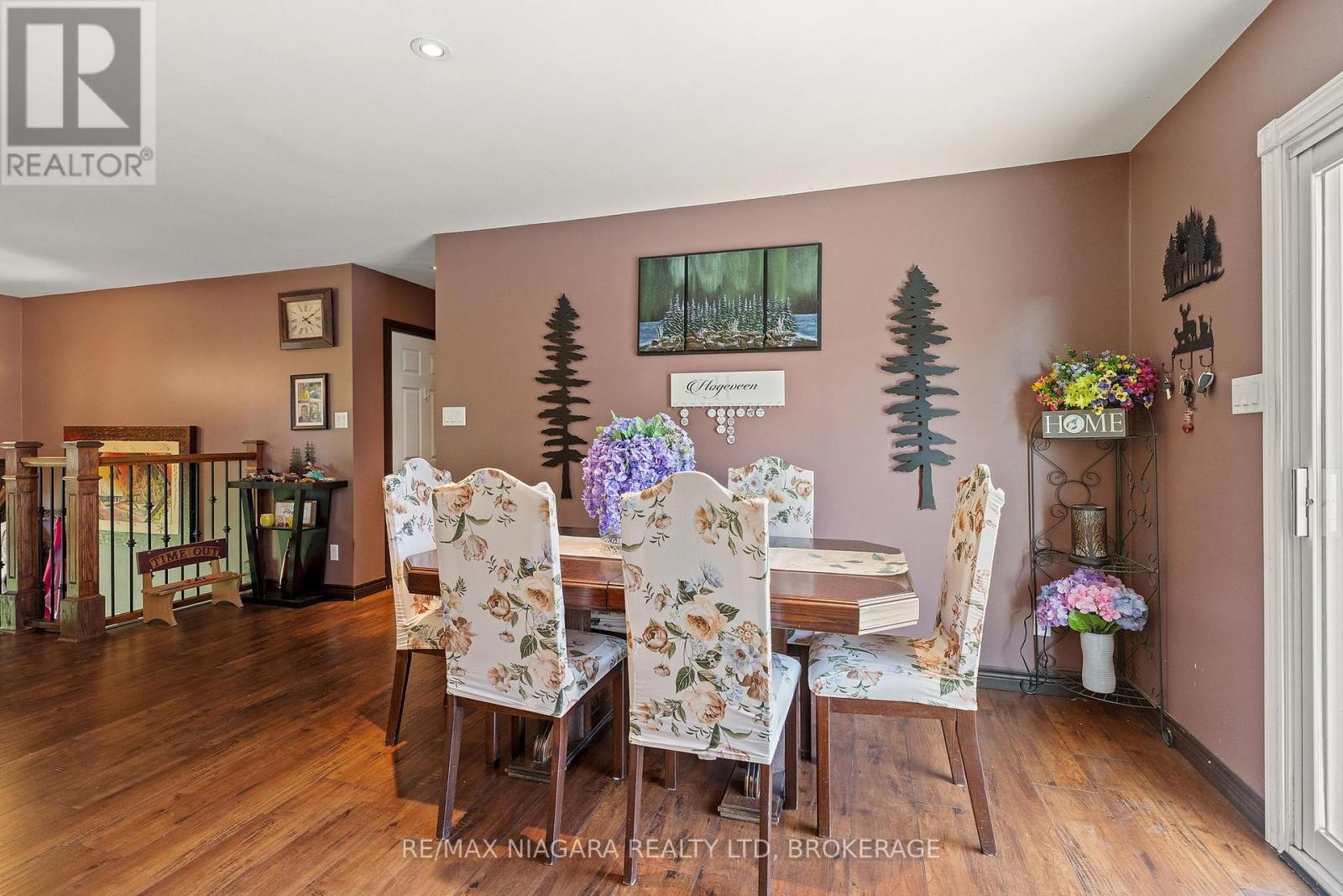 8636 Sixteen Road, West Lincoln, Ontario  L0R 1E0 - Photo 12 - X12170216