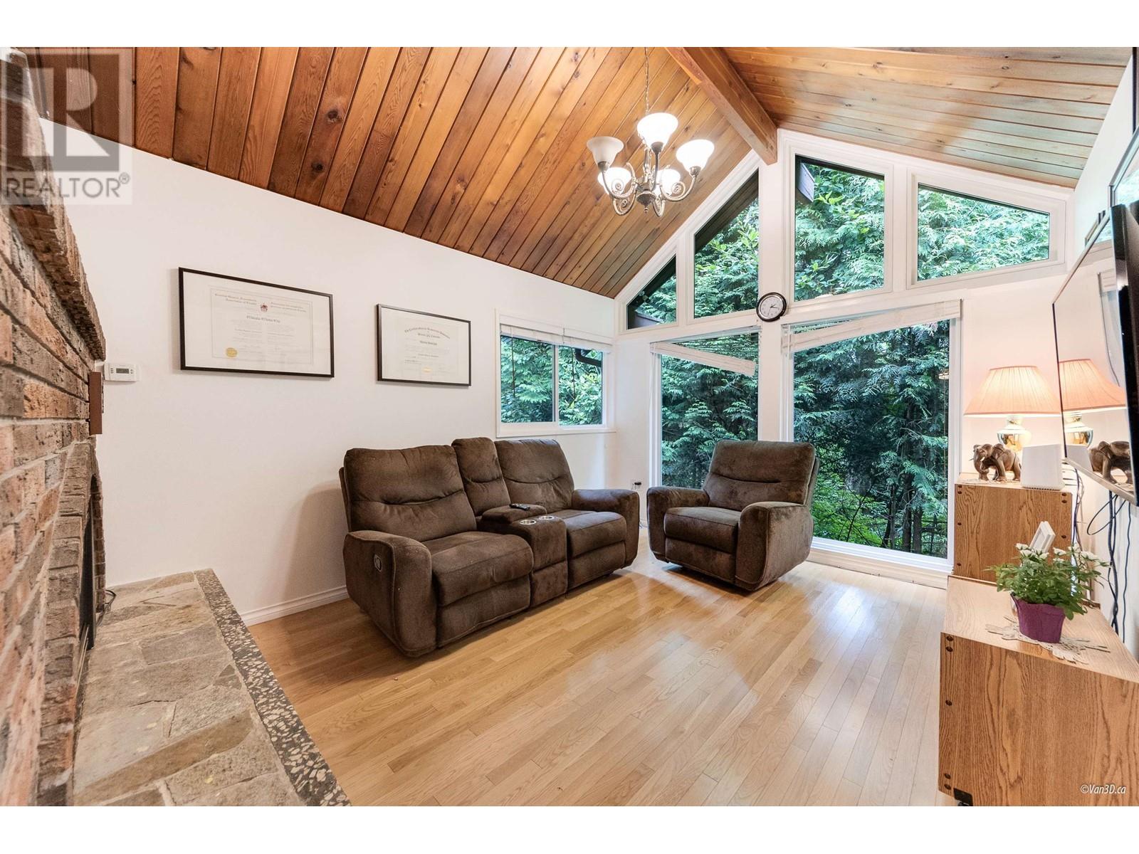 4540 Mountain Highway, North Vancouver, British Columbia  V7K 2K6 - Photo 14 - R3006504