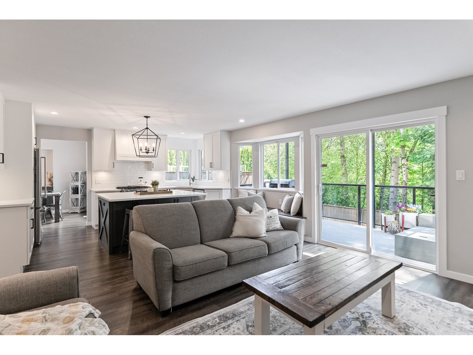 8040 Melburn Drive, Mission, British Columbia  V2V 7B6 - Photo 18 - R3006534