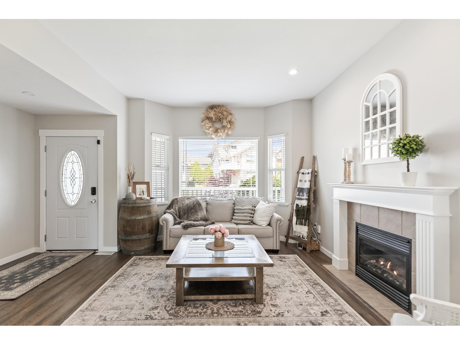 8040 Melburn Drive, Mission, British Columbia  V2V 7B6 - Photo 7 - R3006534