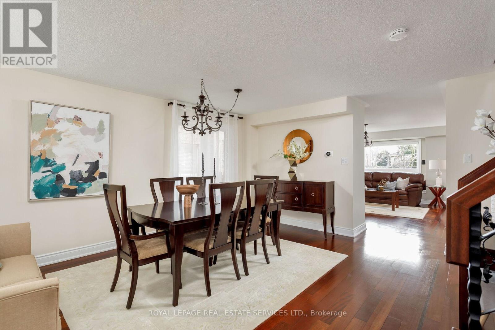 2328 Proudfoot Trail, Oakville, Ontario  L6M 3Y2 - Photo 4 - W12169995