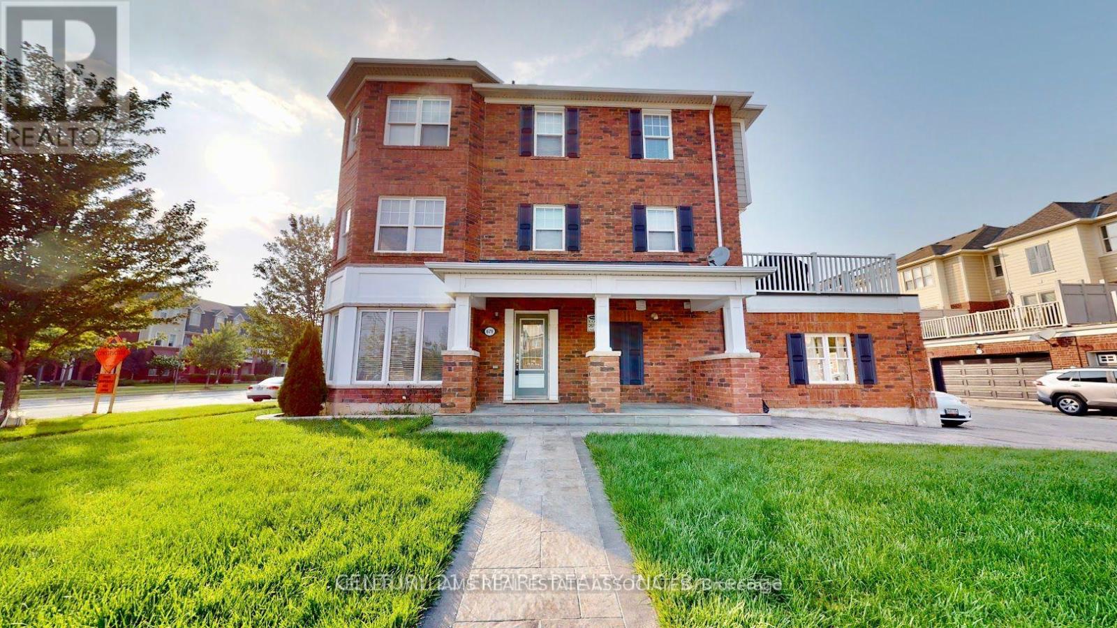 679 Holly Avenue, Milton, Ontario  L9T 0G2 - Photo 2 - W12170012
