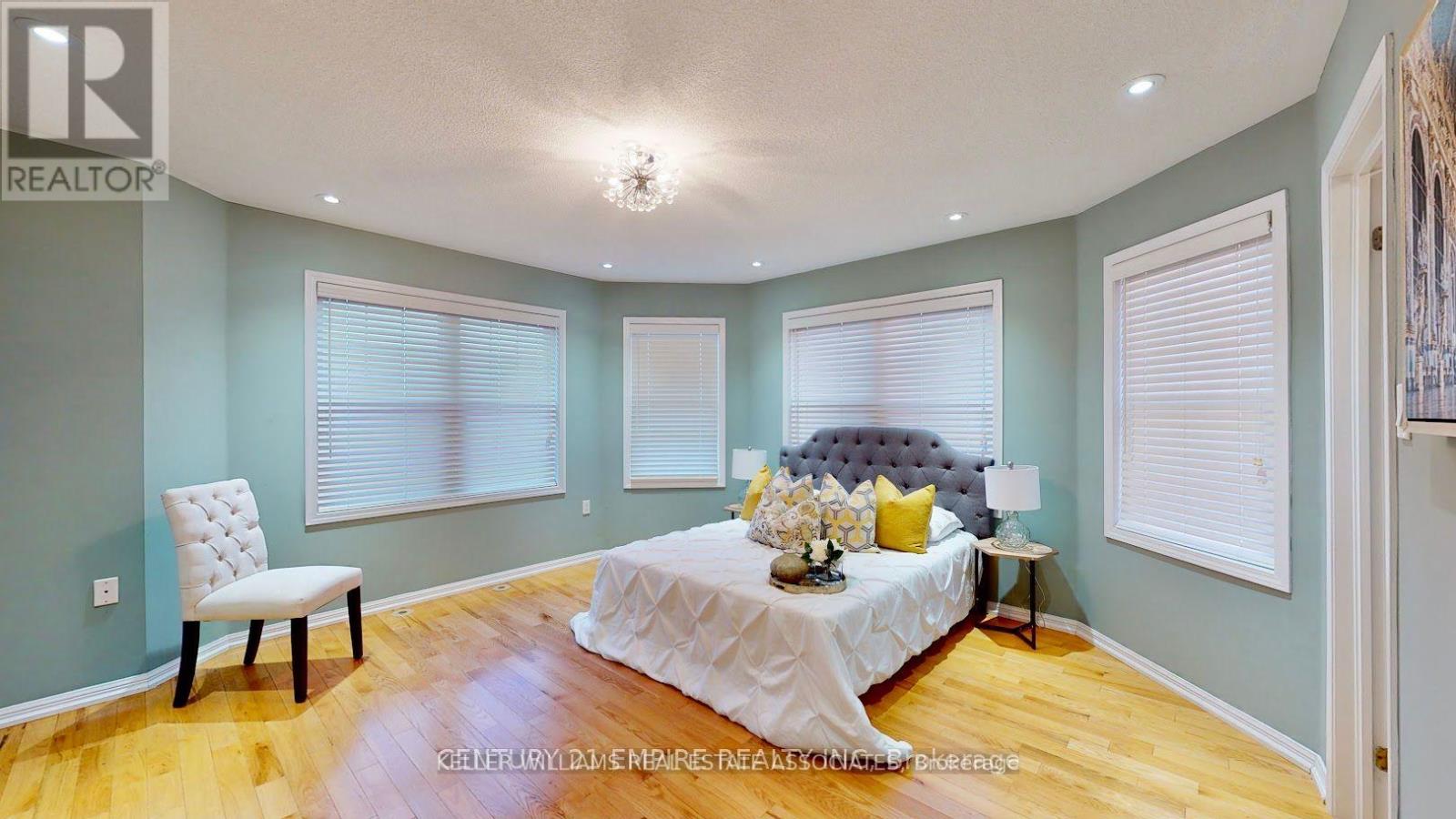 679 Holly Avenue, Milton, Ontario  L9T 0G2 - Photo 22 - W12170012