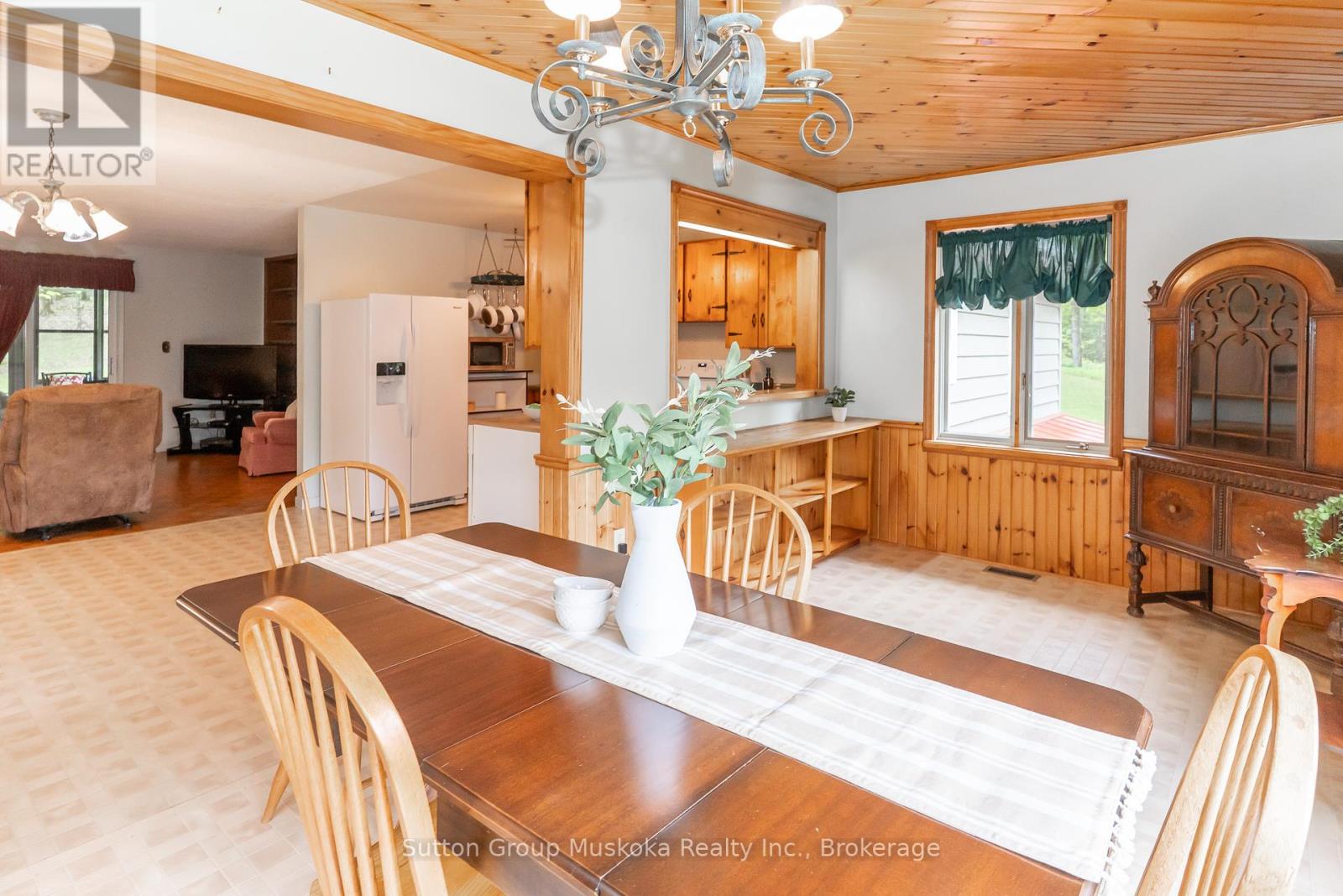 124 Old School House Road, Huntsville, Ontario  P1H 2J4 - Photo 11 - X12170202