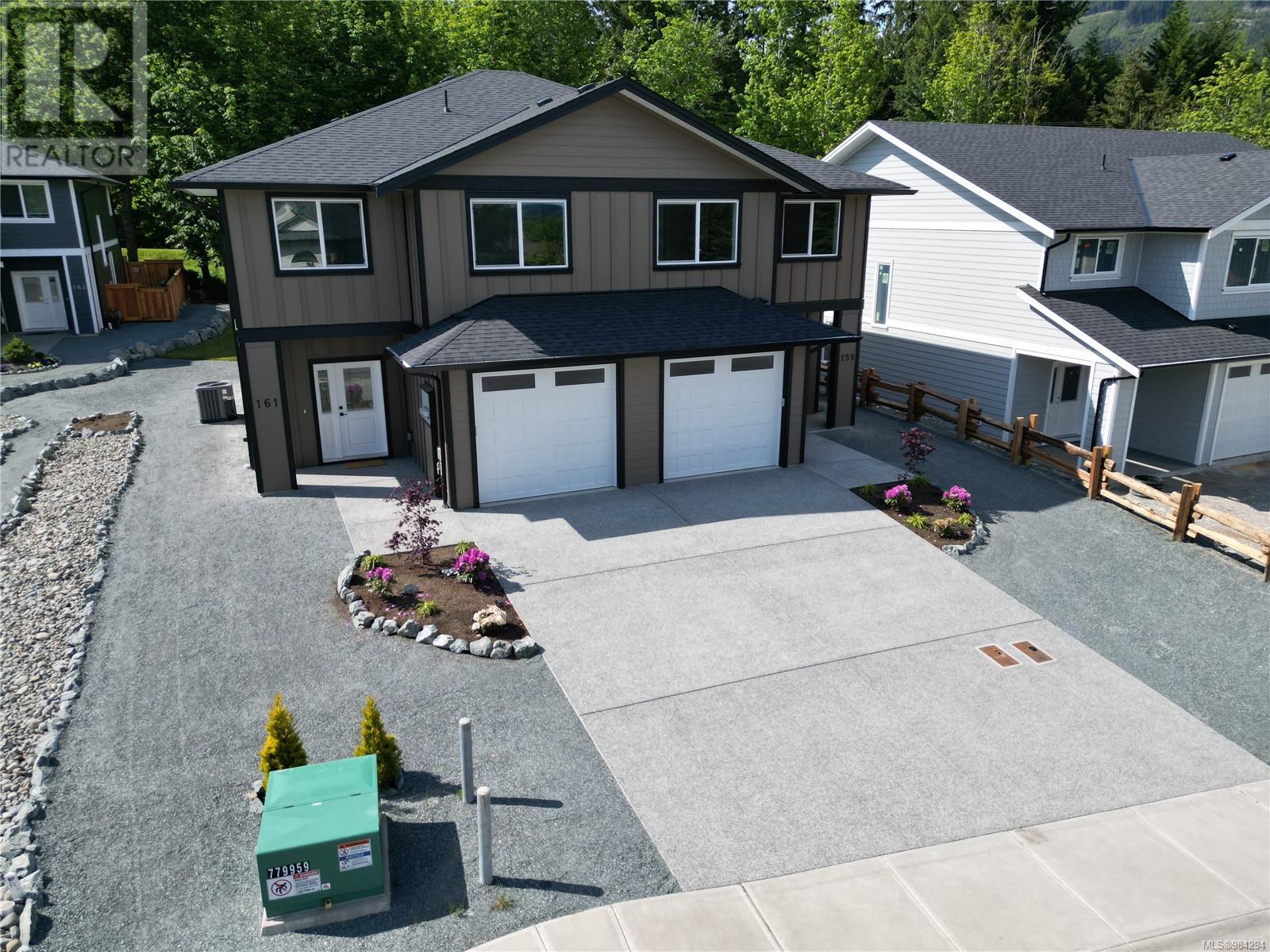 Property at 159 Elk Rd image 2