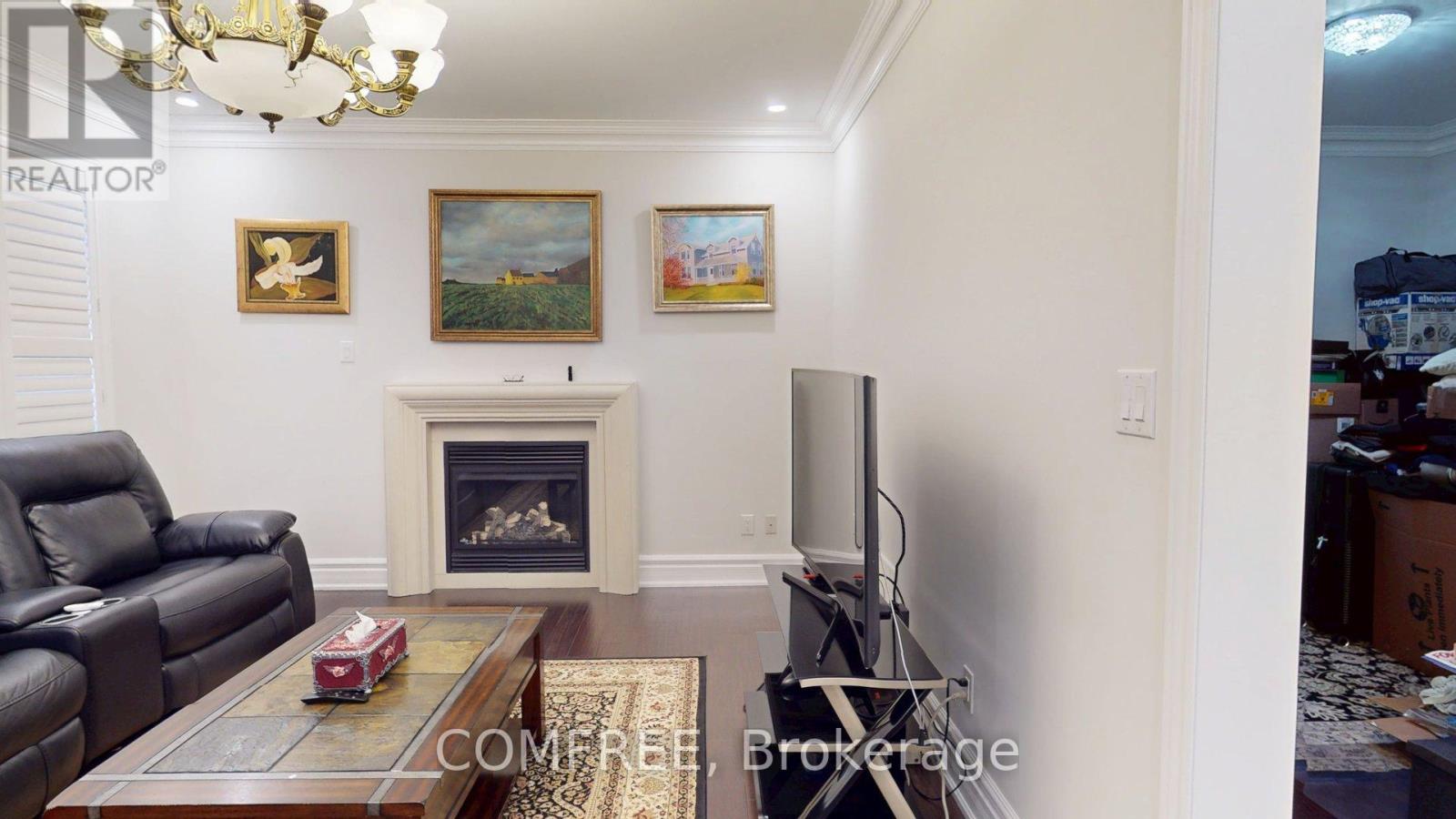 8 Mccandless Court, Caledon (Caledon East), Ontario  L7C 3R7 - Photo 12 - W12170117